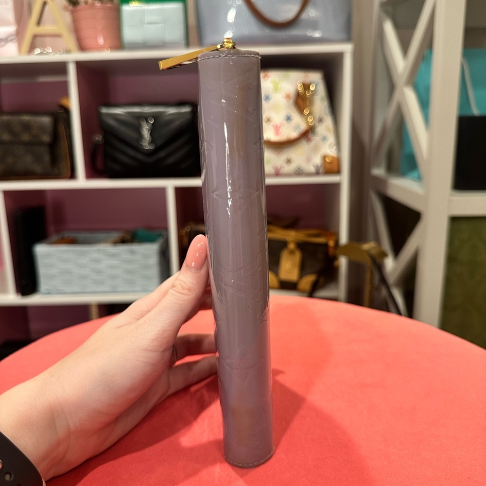 Louis Vuitton Zippy Vernis Lilac - Picture 9 of 16
